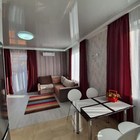 Lux New Apartment 2019 Charkiv Exteriör bild