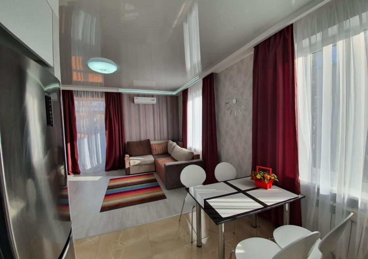 Lux New Apartment 2019 Charkiv Exteriör bild